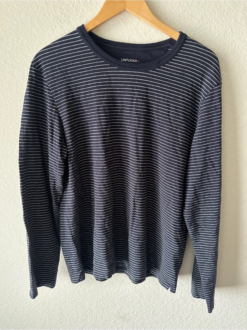 UNTUCKit Womens Large Navy White Striped Long Sleeve Cotton Crewneck Tee Shirt